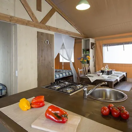 Mobile Homes Bi Village Vacanceselect 4* Fažana