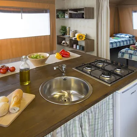Mobile Homes Bi Village Vacanceselect Üdülőpark 4*